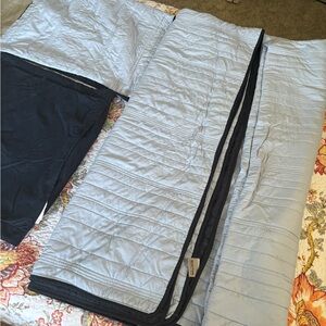 Kenneth Cole Reaction light blue/ navy quilt